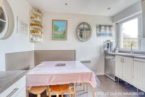 Versailles (78000) VERSAILLES CHANTIERS limite PORCHEFONTAINE Maison 126 m2 plus un grand sous-sol aménagé et 1 parking