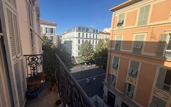 Appartement à vendre    5 pièces • 164 m2 Nice