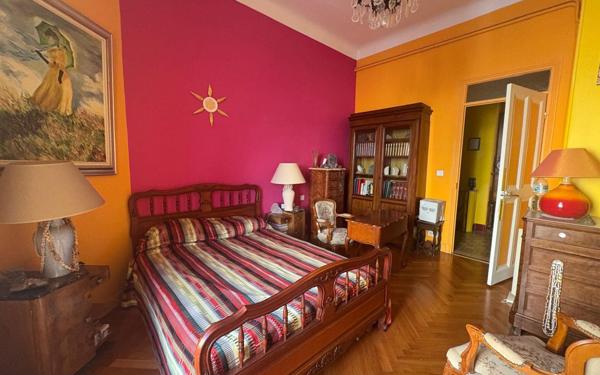 Appartement à vendre    5 pièces • 164 m2 Nice