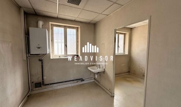 À LOUER : LOCAL COMMERCIAL OU BUREAUX D'ENVIRON 91 M² - QUARTIER MIROIR