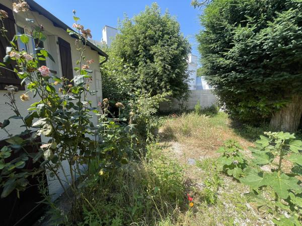 Poitiers (86000) POITIERS STUDIO DUPLEX de 25 m2 AVEC JARDINET EXCLUSIF de 27 m2 !
