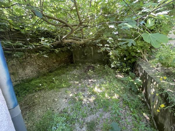 Poitiers (86000) POITIERS STUDIO DUPLEX de 25 m2 AVEC JARDINET EXCLUSIF de 27 m2 !