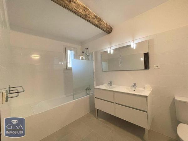 Location maison Pernes-les-Fontaines (84210) 7 pièces 182.32m²