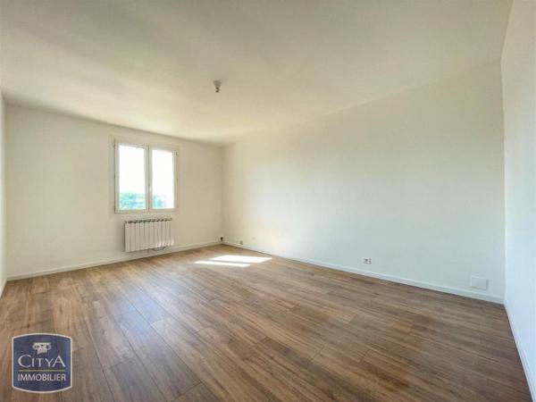 Location maison Pernes-les-Fontaines (84210) 7 pièces 182.32m²