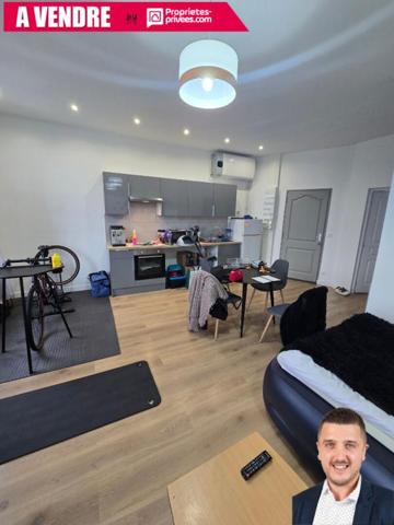 Immeuble Hirson 8 pièce(s) 200 m2