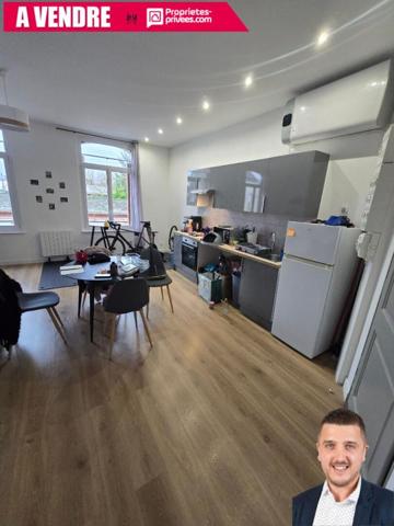 Immeuble Hirson 8 pièce(s) 200 m2