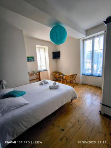 Maison d'hôtes  et gîte Poyanne