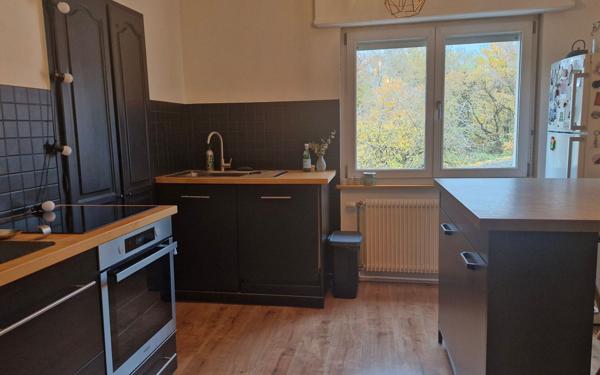 Appartement à louer    3 pièces • 97,39 m2 Wittenheim