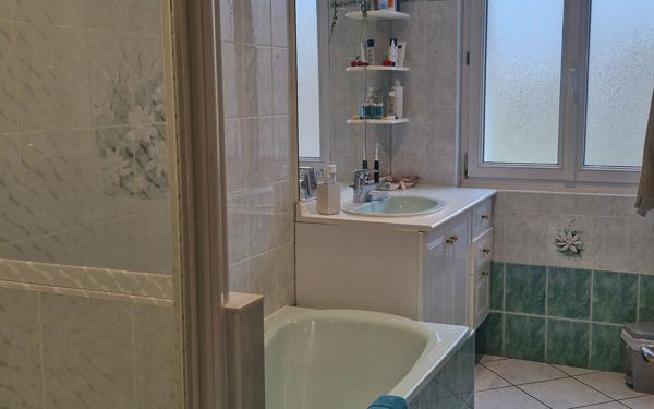 Appartement à louer    3 pièces • 97,39 m2 Wittenheim