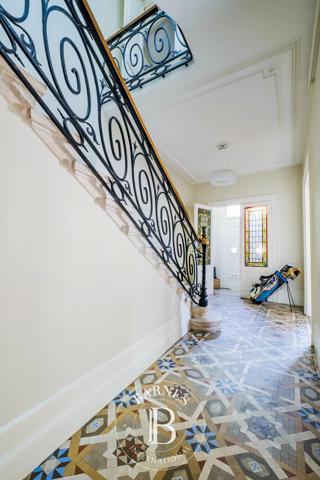 Bordeaux, Maison 4 Chambres -  290 m² à vendre