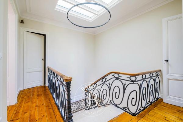 Bordeaux, Maison 4 Chambres -  290 m² à vendre