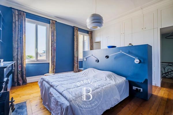 Bordeaux, Maison 4 Chambres -  290 m² à vendre