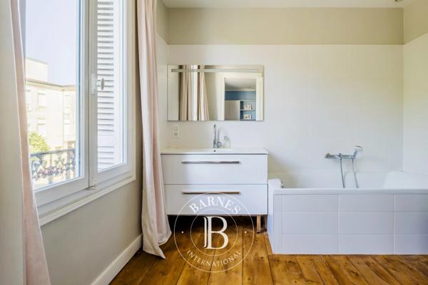 Bordeaux, Maison 4 Chambres -  290 m² à vendre