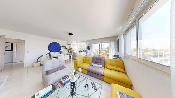 Appartement standing T4 + parking - Vue Marina