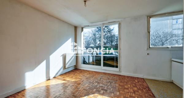 À vendre Studio 27.4 m² - Fontenay-le-fleury 78330