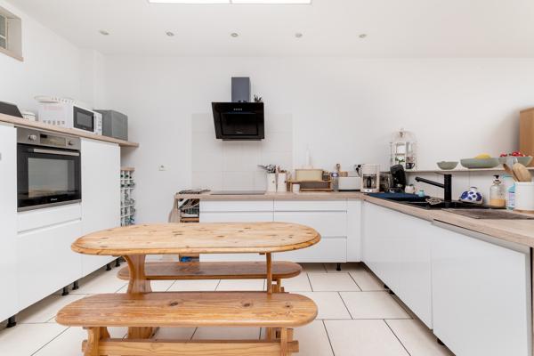Maison
         5 pièces
        - 142 m² Exclusivité 260 000 €*