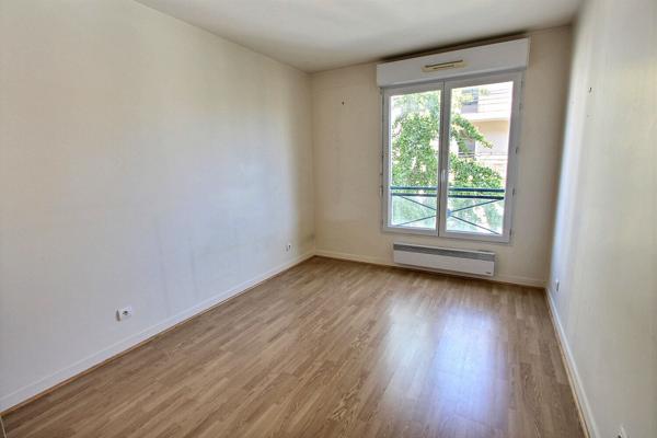 Appartement Asnieres Sur Seine 5 pièces 108.38 m2