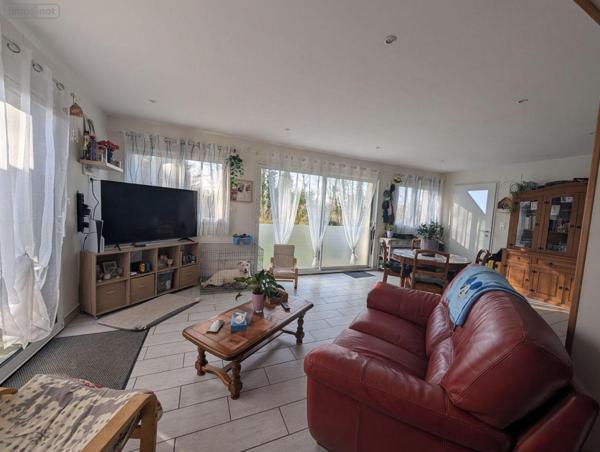 Maison à vendre à Landivisiau dans le Finistère (29400), ref : 4129