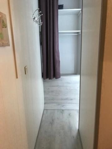 Dpt Hautes Pyrénées, dans la station de ski de LA MONGIE appartement T 2 de 29 m² avec balcon, cellier et parking intérieur.