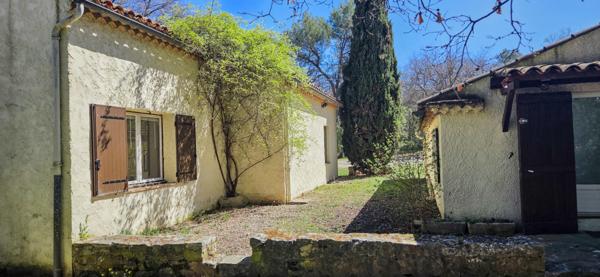 Rians (83560) Propriété 201m2 8 pièces garage et piscine