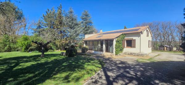 Rians (83560) Propriété 201m2 8 pièces garage et piscine