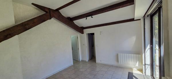 Rians (83560) Propriété 201m2 8 pièces garage et piscine