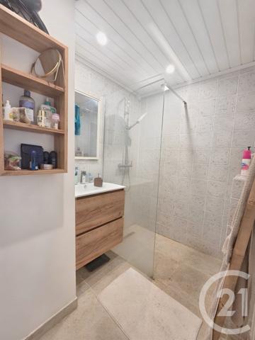 Appartement F2 à vendre  2 pièces - 46,04 m2 ST DENIS - 974