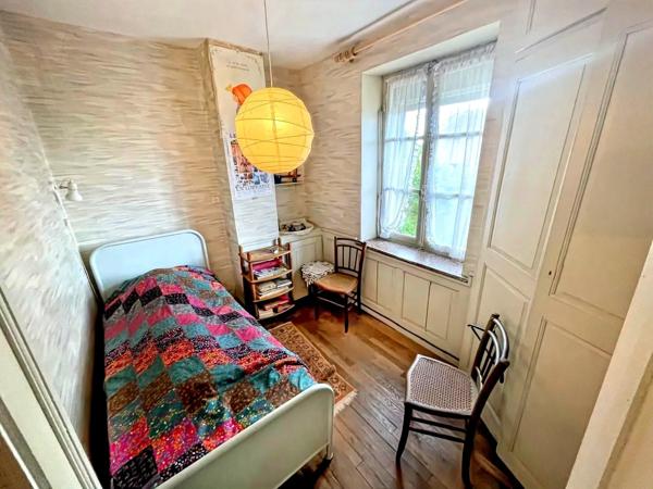 Vente                                                      Maison de village
                        
                     10 pièces                                         à Pexonne