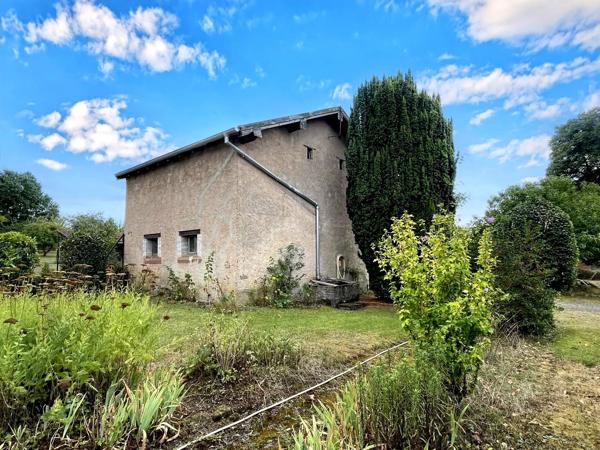 Vente                                                      Maison de village
                        
                     10 pièces                                         à Pexonne