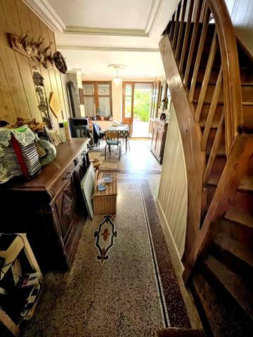 Vente                                                      Maison de village
                        
                     10 pièces                                         à Pexonne