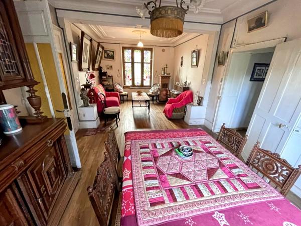 Vente                                                      Maison de village
                        
                     10 pièces                                         à Pexonne