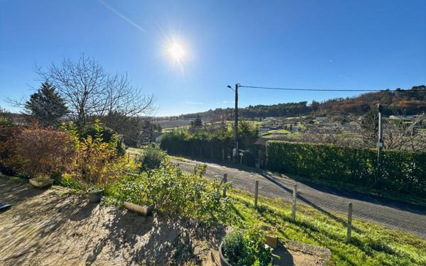 Maison à vendre    5 pièces •  Léguillac-de-l'Auche