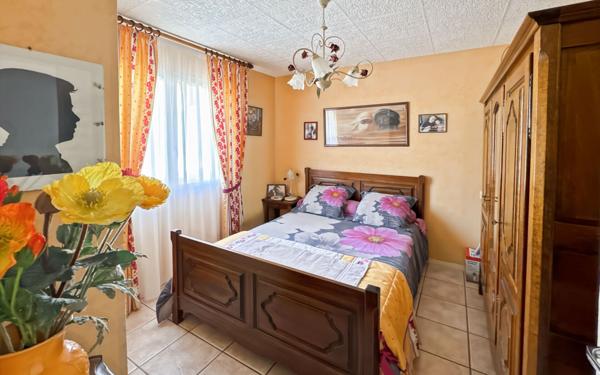 Maison à vendre    5 pièces •  Léguillac-de-l'Auche