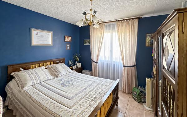 Maison à vendre    5 pièces •  Léguillac-de-l'Auche