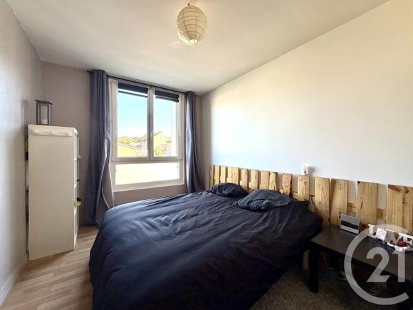 Appartement F4 à vendre  4 pièces - 82 m 2   YUTZ  - 57