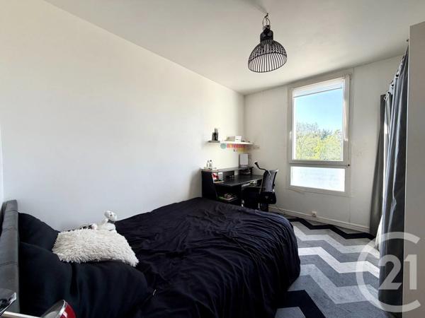 Appartement F4 à vendre  4 pièces - 82 m 2   YUTZ  - 57