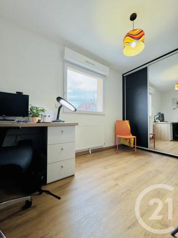 Appartement 4/5 Pièces à vendre  4 pièces - 76 m 2   STRASBOURG  - 67