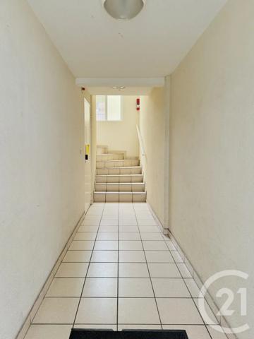 Appartement 4/5 Pièces à vendre  4 pièces - 76 m 2   STRASBOURG  - 67