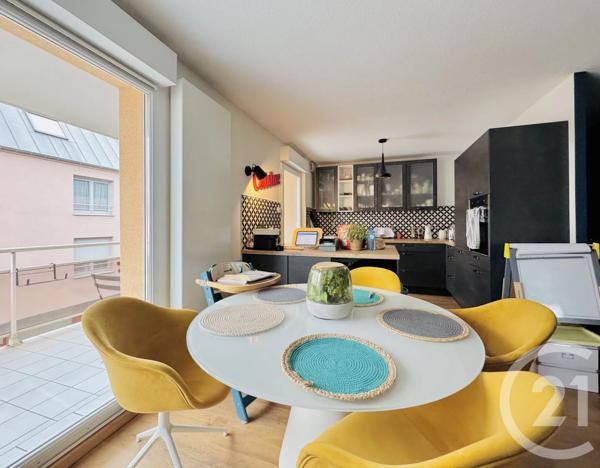 Appartement 4/5 Pièces à vendre  4 pièces - 76 m 2   STRASBOURG  - 67