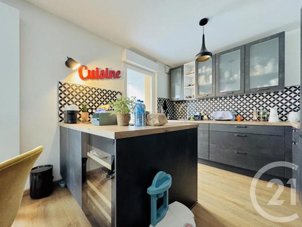 Appartement 4/5 Pièces à vendre  4 pièces - 76 m 2   STRASBOURG  - 67