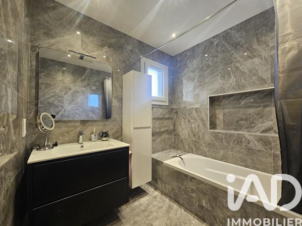 Appartement à vendre 4 pièces 97 m² Antibes