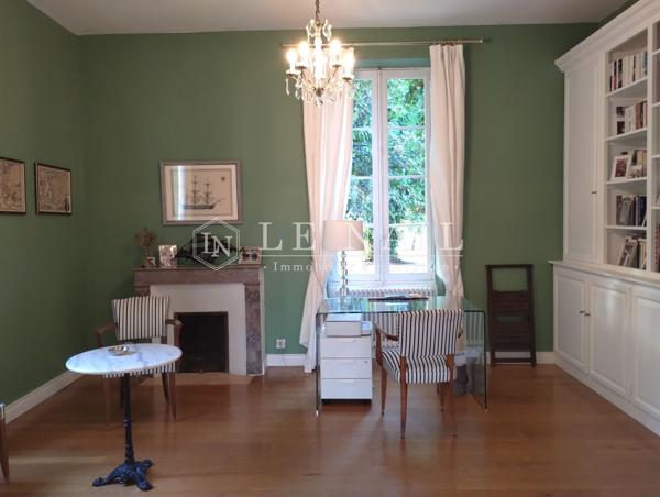 Maison de maître rive droite de Bordeaux en Entre-Deux-Mers, au calme