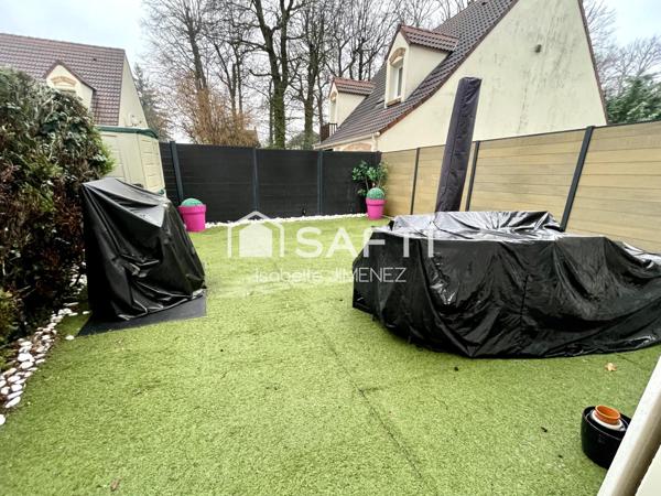 Mieux qu'un triplex! une maison de ville avec beau jardin ensoleillé au calme