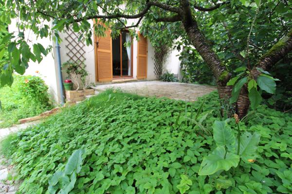 RUEIL-MALMAISON - QUARTIER DE BUZENVAL - MAISON 138 M² - 4 CHAMBRES - TERRAIN 320 M² - JARDIN - GARAGE - SOUS-SOL TOTAL