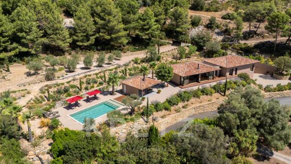 Villa vue mer proche Bandol