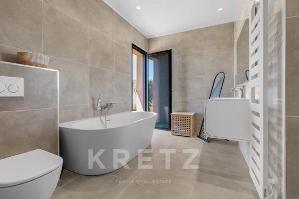 Villa vue mer proche Bandol