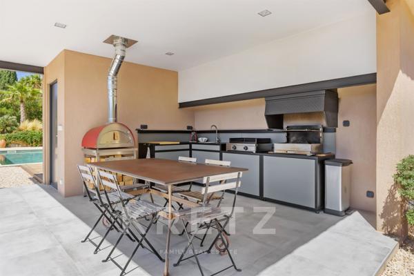 Villa vue mer proche Bandol