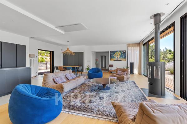 Villa vue mer proche Bandol