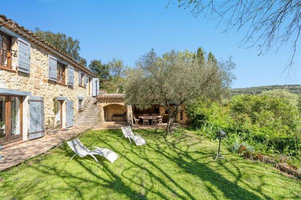 Vente Villa de luxe Montauroux 6 Pièces 250 m²
