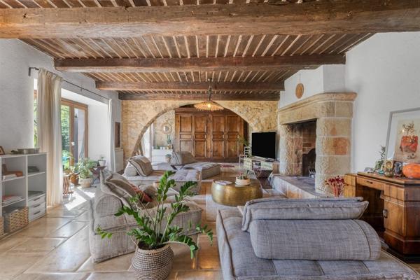 Vente Villa de luxe Montauroux 6 Pièces 250 m²